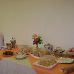 Nocleg ze śniadaniem Maria Paola 3*